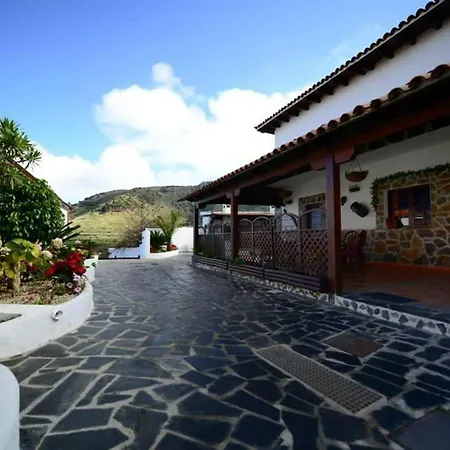 Charming In Silos With Terrace And Barbecue