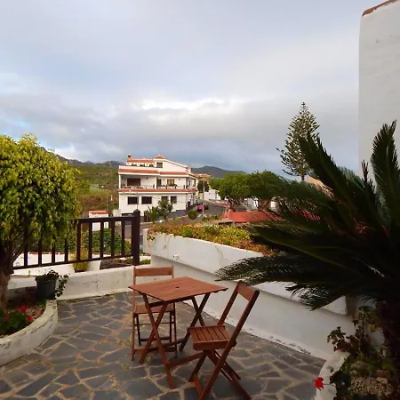 Charming In Silos With Terrace And Barbecue